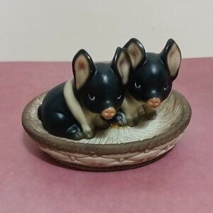 Vintage M. Takai Figurine "Piglets" Made in Japan-XO19B